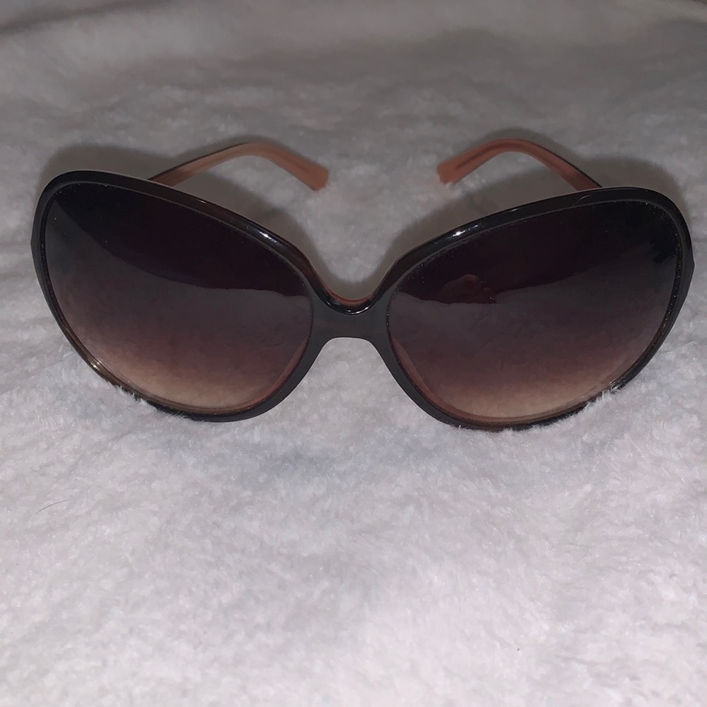 Oliver Peoples Chelsea Sunglasses